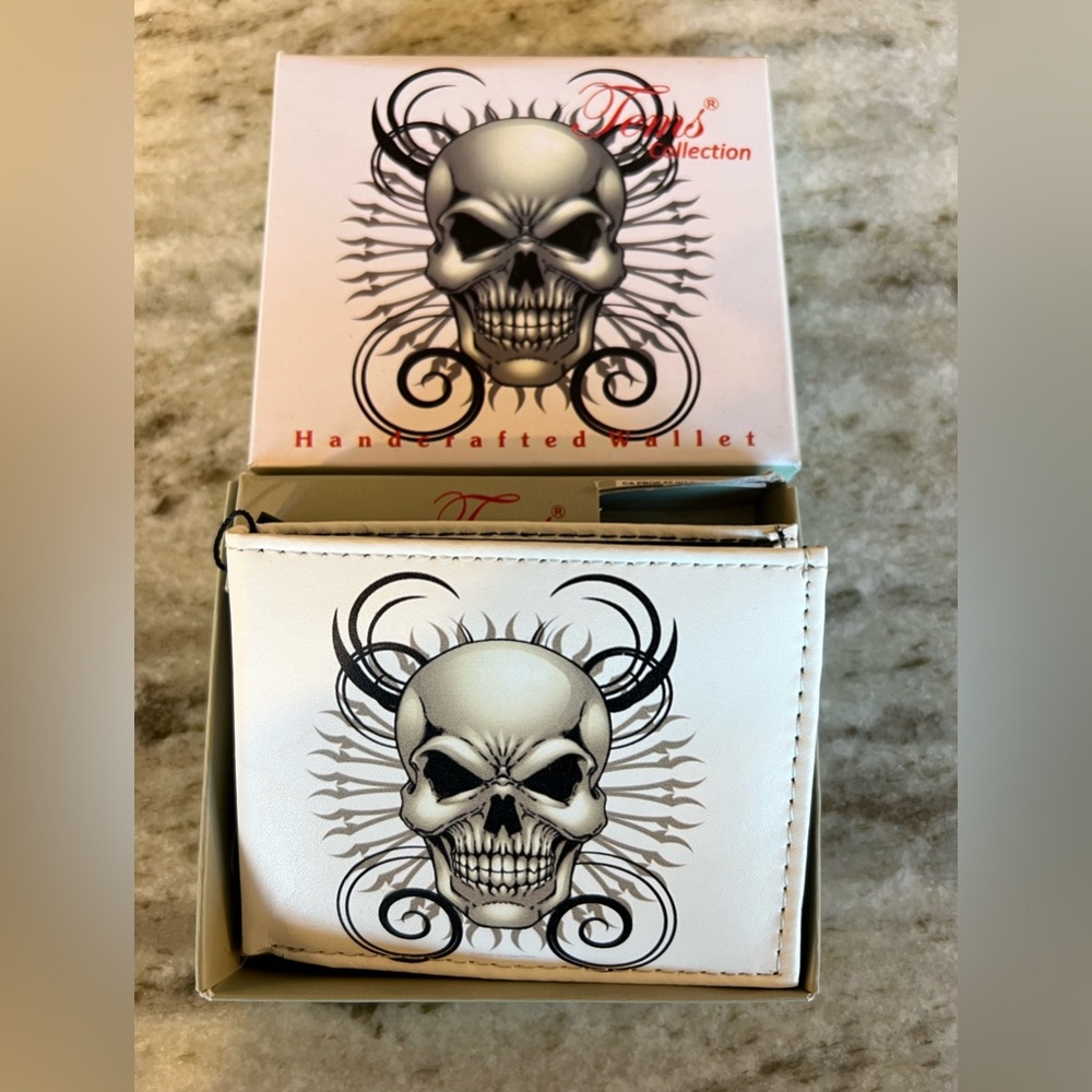Jem's Collection Skull Bi-Fold Wallet Vegan